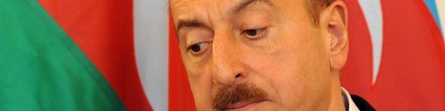 کاهش 35 درصدی ارزش واحد پول جمهوری آذربایجان