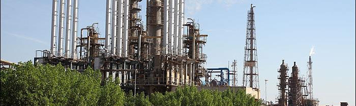 انتقاد از تعیین دستوری قیمت‌ پایه مواد پتروشیمی در بورس کالا