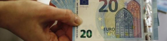 سقوط یورو به پایینترین سطح طی 11 سال گذشته