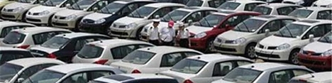 قیمت خودرو باید کاهش یابد
