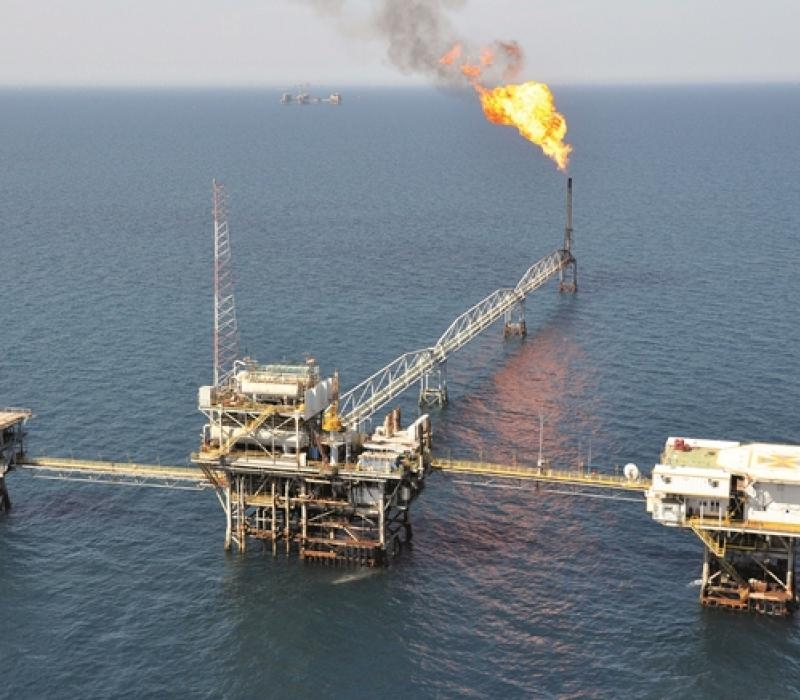 پنج‌گانه‌ای در مورد قراردادهای فاز 11 پارس جنوبی