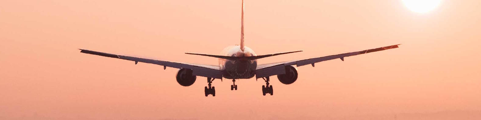 تحریم‌کنندگان قطر عقب‌نشینی کردند/ قطر مسیرهای پروازی را بررسی می‌کند