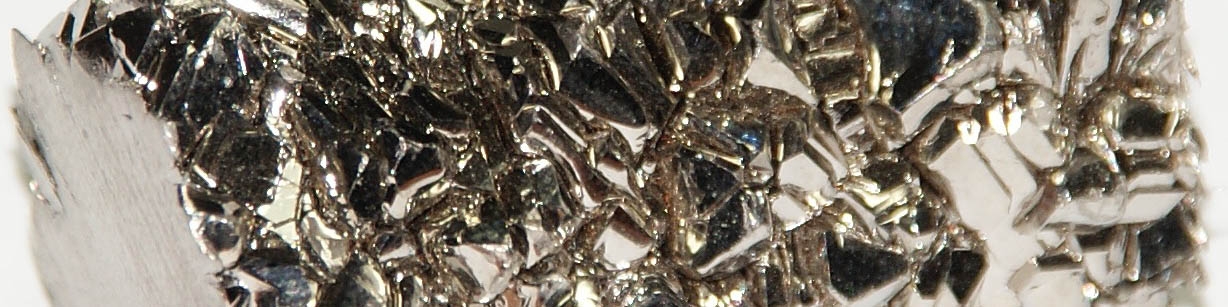 تیتانیوم از صنعت هوافضا تا رنگ‌سازی