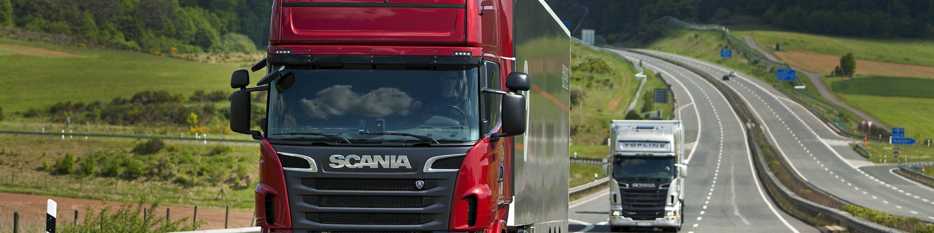 انتقاد معاون وزیر راه از تثبیت قیمت گازوئیل/ حمل‌ونقل فلج می‌شود