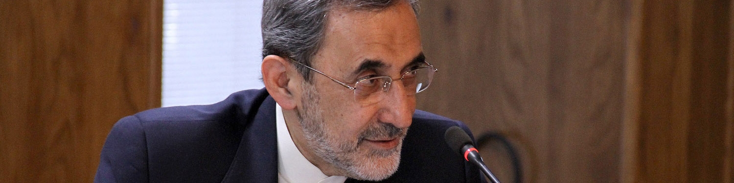 هشدار «ولایتی» به «مکرون» درباره دخالت در امور داخلی ایران