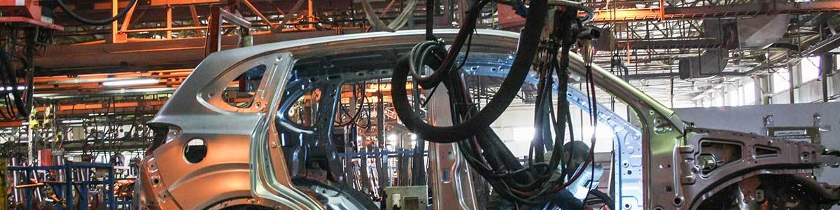 مسوولان پاسخگوی  اختلاف قیمت 90 میلیونی کارخانه و بازار خودروها نیستند!