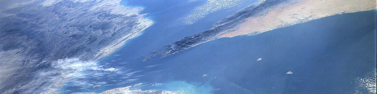 بسته شدن تنگه هرمز قیمت نفت را به 300 دلار می‌رساند