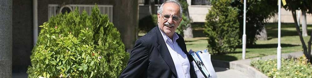 جلسه کرباسیان با مدیران گمرک و سازمان مالیاتی