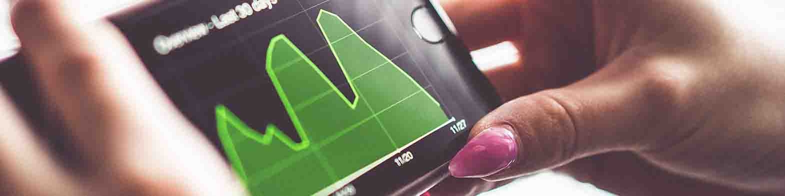 رابطه شبکه‌های اجتماعی بر بورس