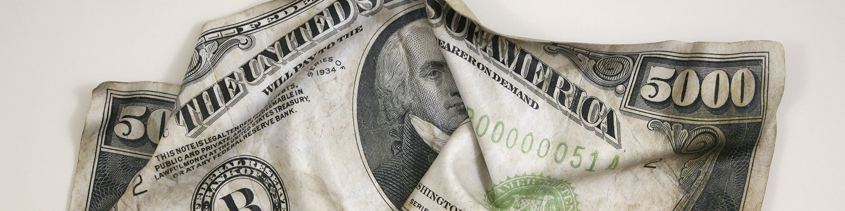 سهم دلار از ذخایر جهانی به کمترین میزان در ۶ سال اخیر رسید