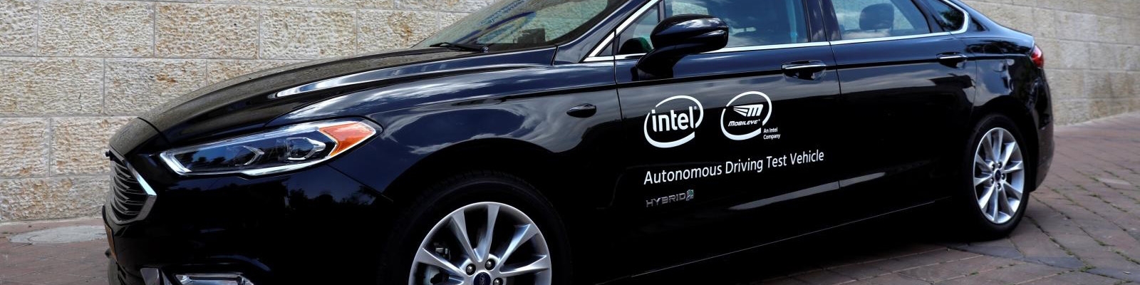 اینتل قدم به عرصه خودروهای خودران می‌گذارد