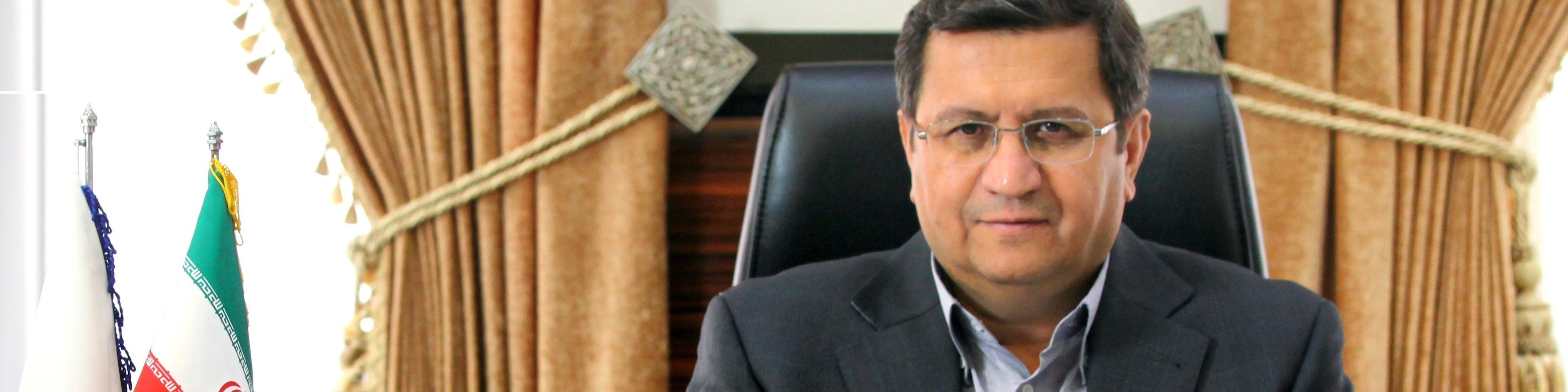 همتی: رشد صنایع بورسی، موید تداوم توسعه غیرنفتی کشور است