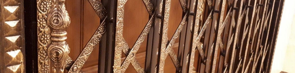 درب آکاردئونی بهترین حفاظ برای پشت درب ضد سرقت آپارتمان