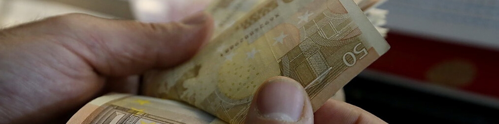 عامل افزایش نقدینگی در کشور چیست؟