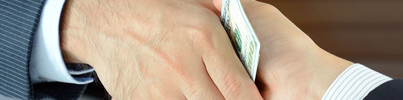 جامعه ایرانی افزایش فساد را حس می‌کند/ باید با قانون، جلوی تعارض منافع گرفته شود