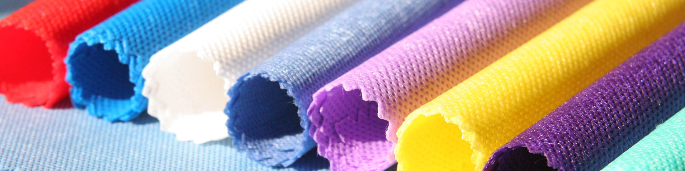 قاچاق و کالاهای تقلبی به تولید و اشتغال لطمه می‌زند/ افزایش ۲۰ درصدی تولید منسوجات نبافته