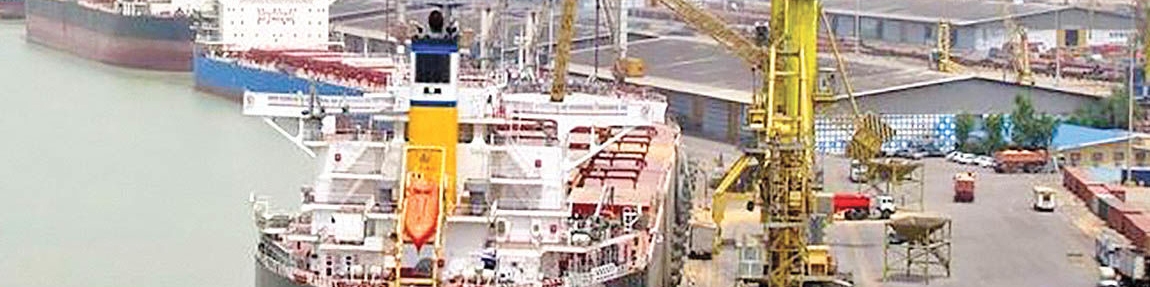 ورود ۷۸۳ فروند کشتی از ابتدای امسال به منطقه ویژه اقتصادی بندرامام خمینی(ره)