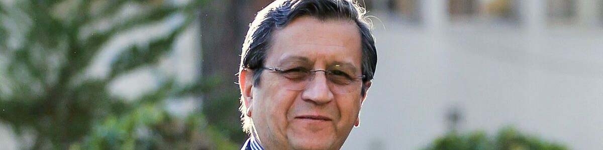 همتی: به آینده اقتصاد و بورس خوشبین هستم