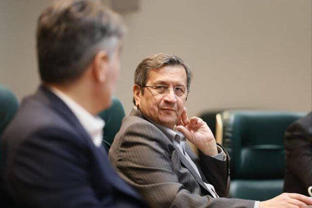 همتی: ثبات اقتصادی، مهار تورم و آرامش بازار ارز اولویت بانک مرکزی است