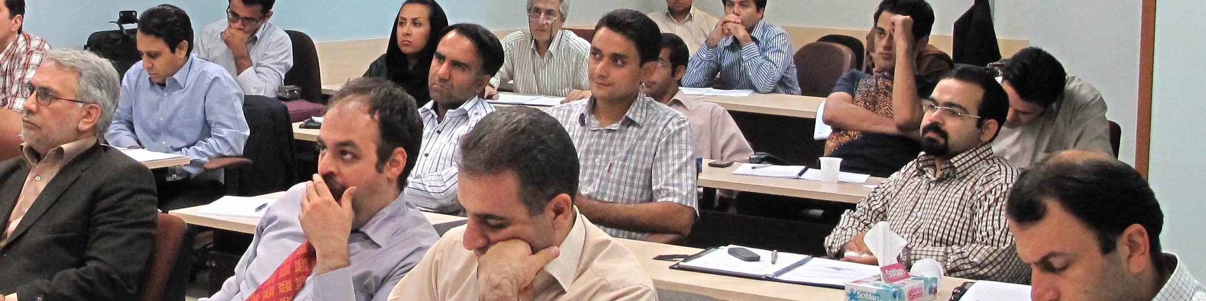 دومین دوره آموزشی بررسی و ارزیابی فرصت های سرمایه گذاری در ایران برگزار شد+گزارش تصویری