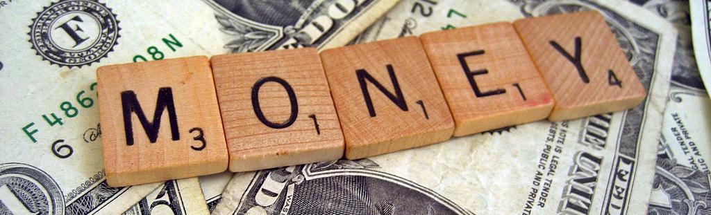 کاتب: ‌قیمت دلار تابع دستور بانک مرکزی نیست