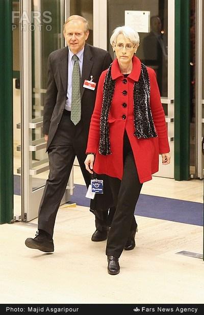 معاونان وزیران خارجه ایران و آمریکا دیدار و گفت و گو کردند