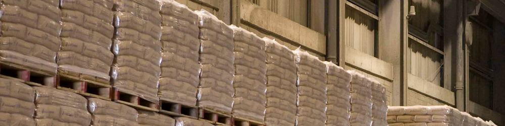 دامپینگ برخی کارخانه‌ها و عرضه سیمان با نصف قیمت