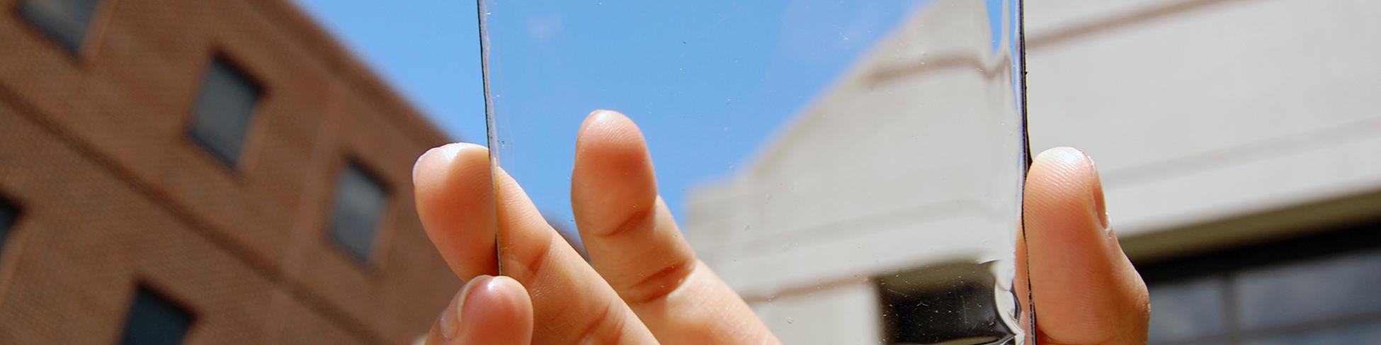 اختراع سلول‌های خورشیدی شفاف توسط محققین دانشگاه میشیگان