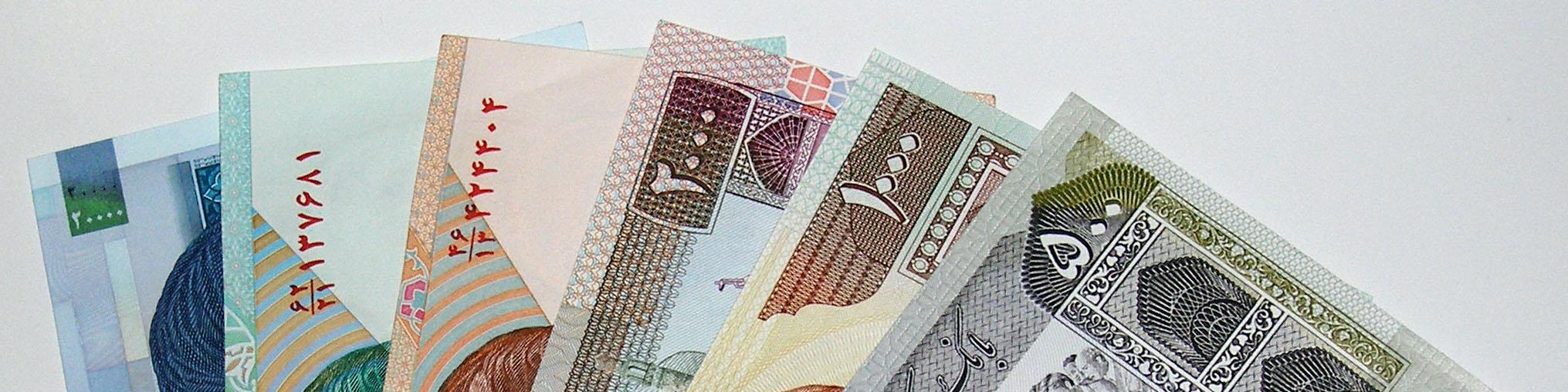 ادامه مذاکرات در میرداماد / رایزنی برای کاهش نرخ سود بانکی