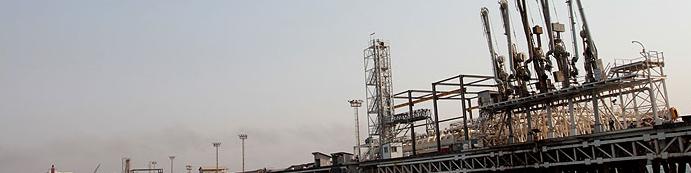 اسکله صادرات نفت امارات در خارج از خلیج فارس آغاز به‌کار کرد