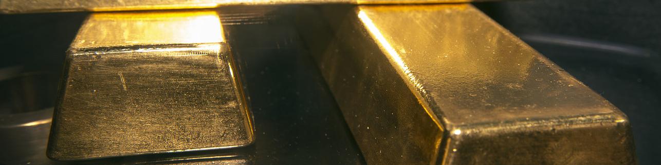 قیمت اونس طلا ۴/۱ دلار کاهش یافت