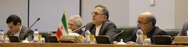 تردیدهای بانک‌های بین المللی ناشی از بی اطلاعی است/ مانعی در گسترش روابط وجود ندارد