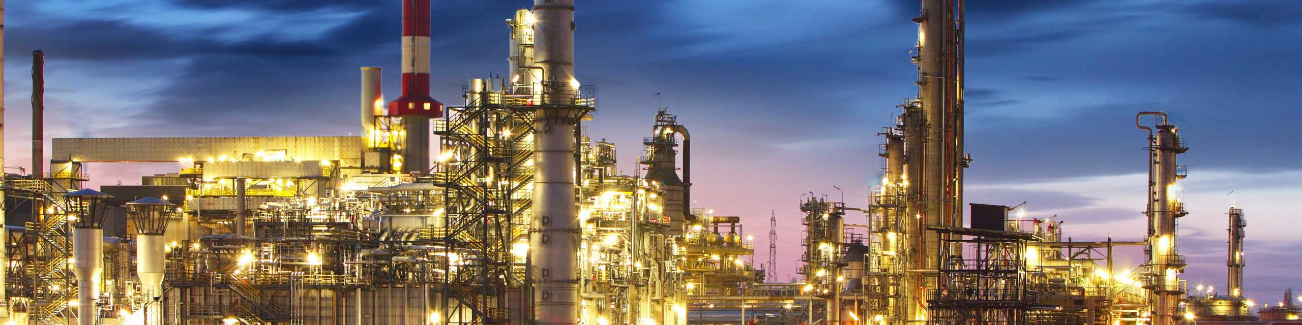 توافق بانک مرکزی و غول‌های پتروشیمی برای کنترل قیمت ارز