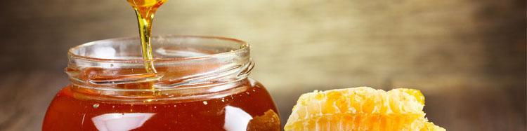 برداشت عسل از 23 هزار مجموعه پرورش زنبور عسل در خمین آغاز شد