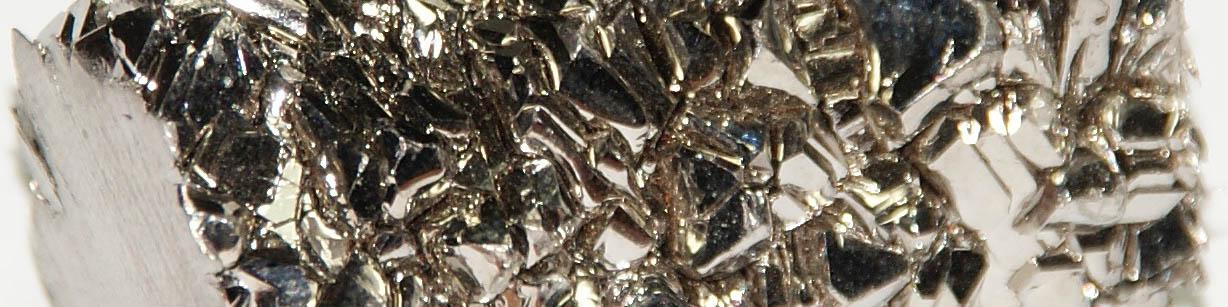 تیتانیوم از صنعت هوافضا تا رنگ‌سازی