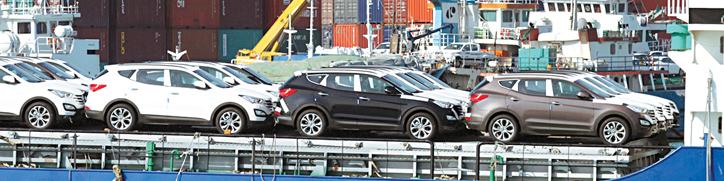 واردات ۱۰۰ میلیون دلاری خودرو توسط خودروسازان!