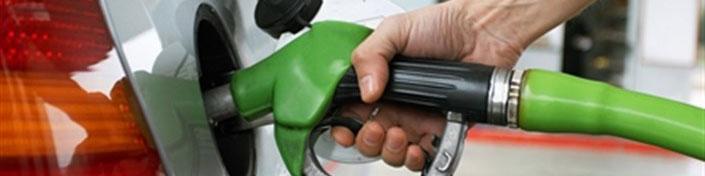 بنزین ۱۵۰۰ تومانی پشت درهای مجلس/ تکلیف قیمت بنزین شنبه روشن می‌شود