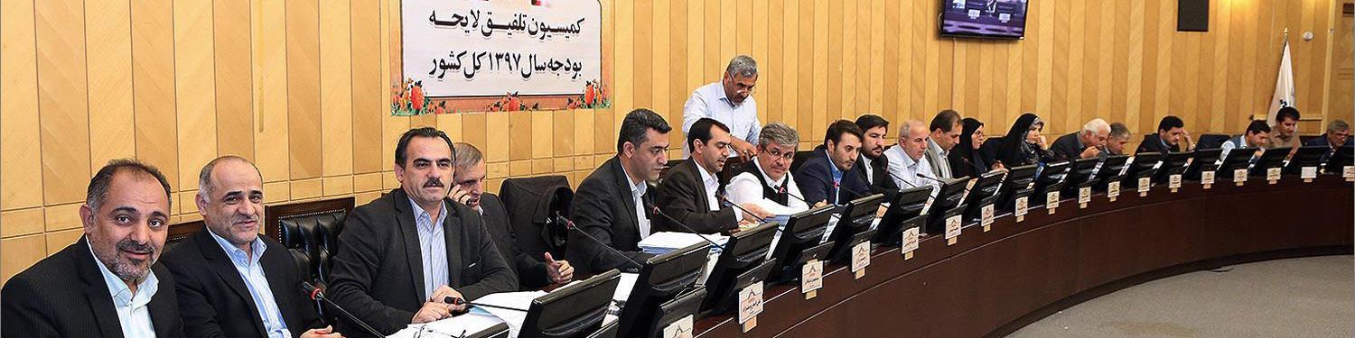 توافق ضمنی درباره قیمت بنزین