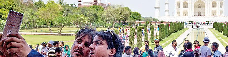 سود گردشگری هند با کاهش ارزش روپیه