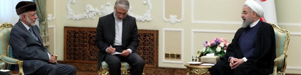 رئیس‌ جمهوری: ایران مصمم به توسعه همه جانبه روابط با عمان است