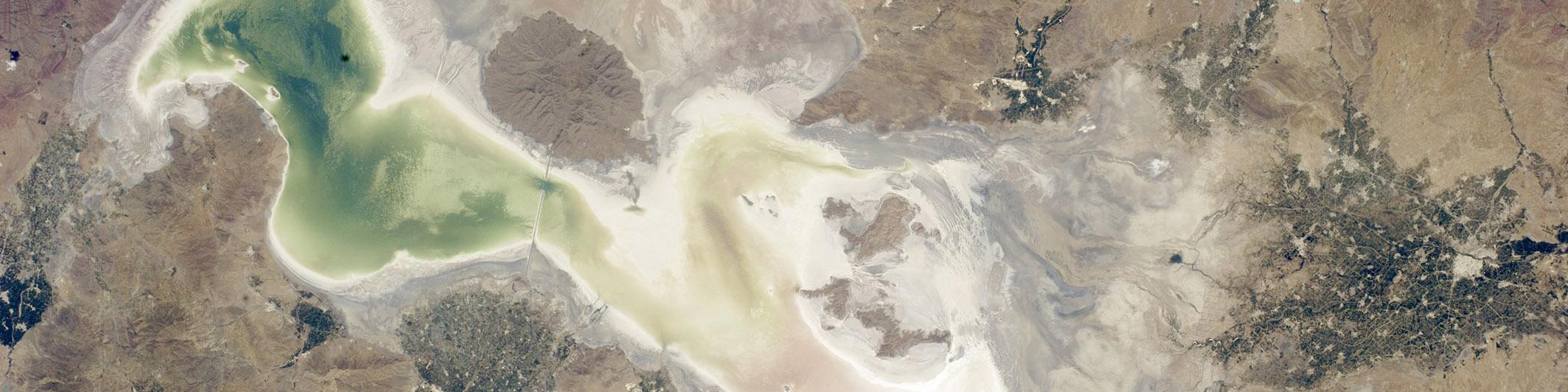 وسعت دریاچه ارومیه ۲۲ کیلومترمربع کم شد