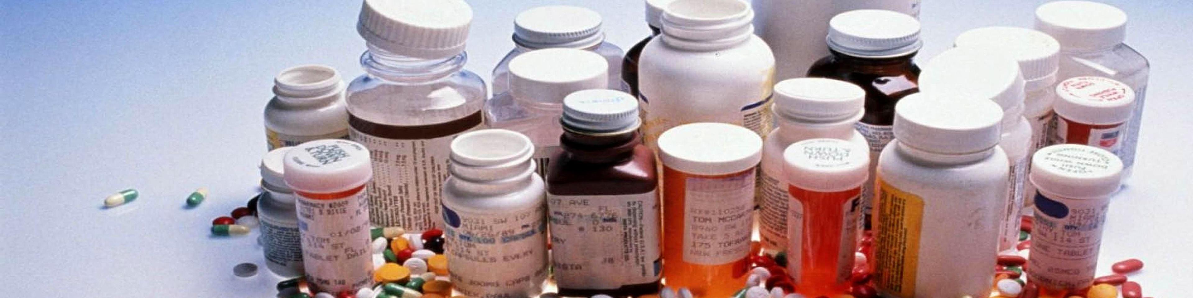 دارو گران نمی‌شود/ مردم نگران تهیه داروهای حیاتی نباشند