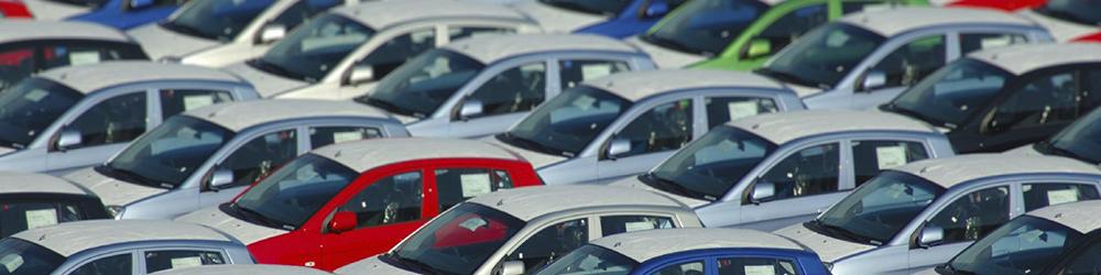 تداوم سنگینی رکود در نمایشگاه‌های خودرو