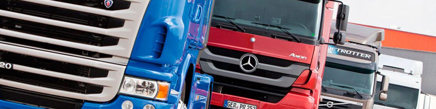 جلسه وزیر راه و شهرسازی با راننده‌های کامیون