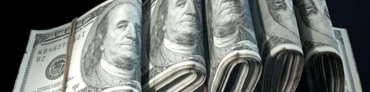 پس از ۲ هفته افزایش، دلار جهانی در سراشیبی قرار گرفت