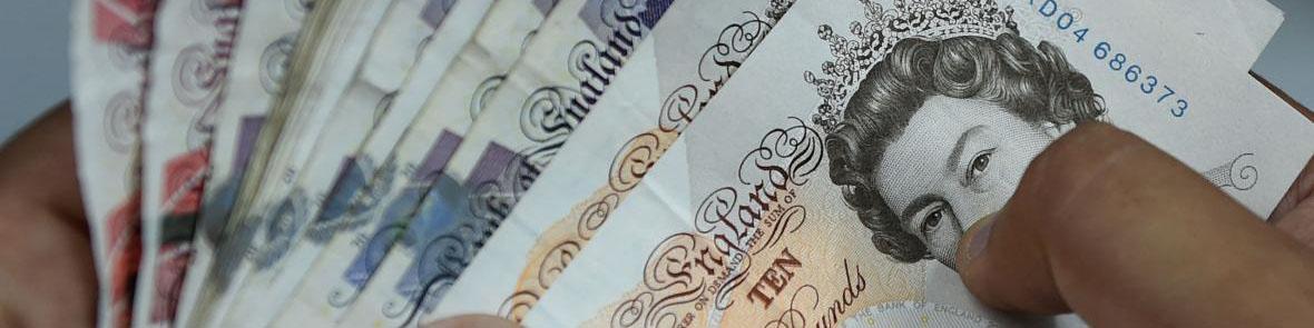 کاهش ارزش پوند انگلیس پس از سخنان ترامپ درباره برگزیت