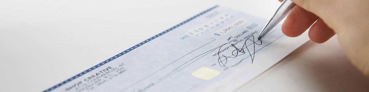 حذف چک‌های حامل برای جلوگیری از پولشویی/ ۱.۵میلیون چک برگشتی در ماه