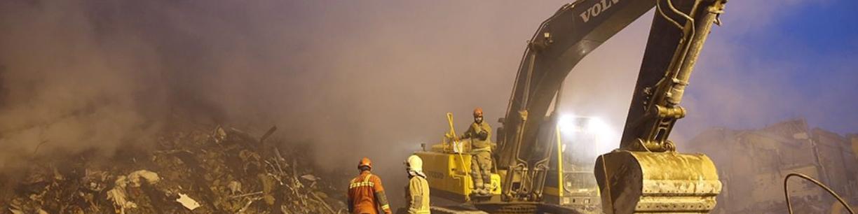 تعیین نکردن دستمزد یکسان برای کار های سخت و ساده