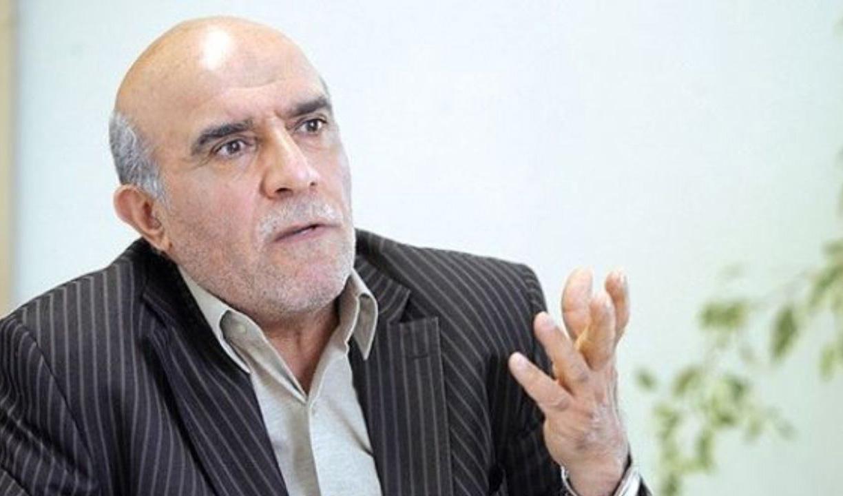 نعمت‌بخش: خودروسازان را از قیمت‌گذاری معاف کنید