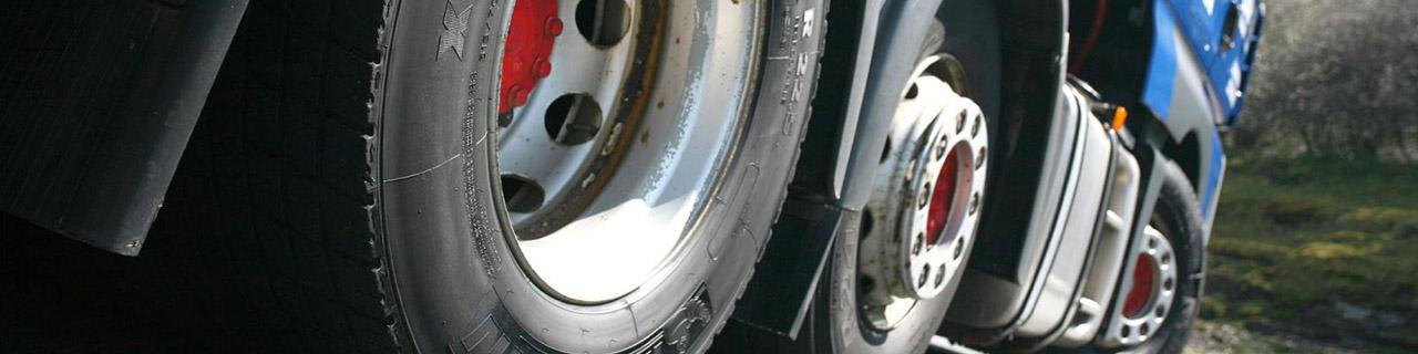 لاستیک سنگین را احتکار نمی‌کنیم/ ۶۰ درصد سود لاستیک در جیب دلال